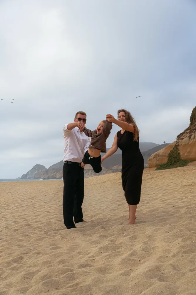 Ocean Family Photoshoot — photograph 6