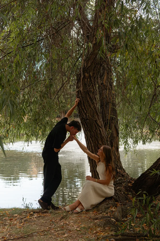 ENGAGEMENT E&M — photograph 27