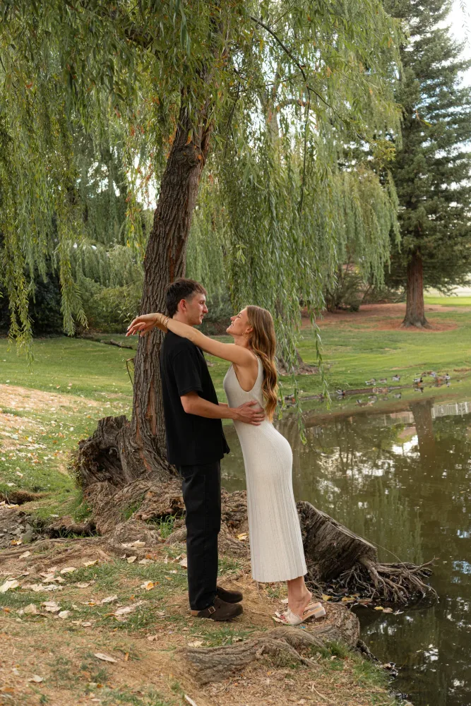 ENGAGEMENT E&M — photograph 13