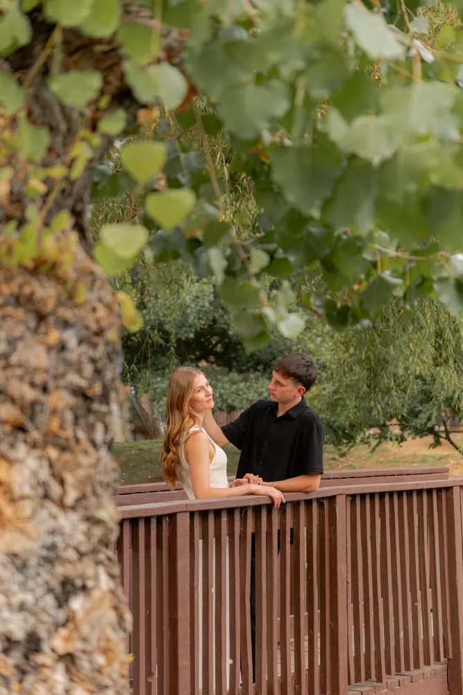 ENGAGEMENT E&M — photograph 24